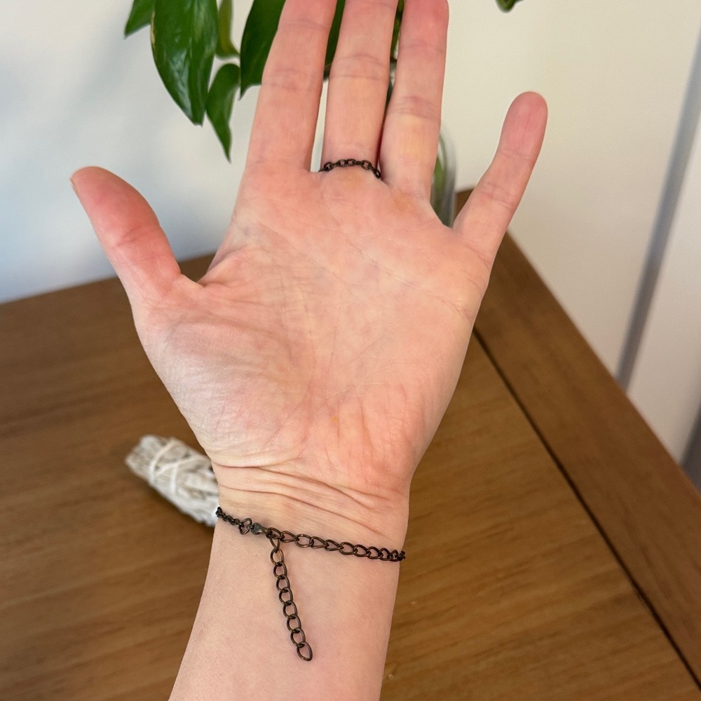 Bronze Hand Chain - Picture 2 of 3